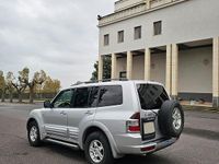 Usata Mitsubishi Pajero 165 CV (121 kW) 2000 Argento SUV