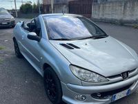 Usata Peugeot 206 109 CV (80 kW) 2005 Grigio Cabrio