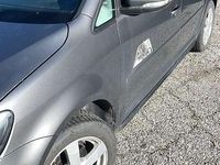 Usata VW Touran Comfortline 105 CV (77 kW) 2011 Grigio Monovolume