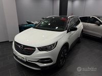 Usata Opel Crossland X 120 CV (88 kW) 2018 Bianco SUV