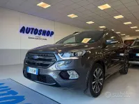 Usata Ford Kuga ST-Line 120 CV (88 kW) 2019 Grigio SUV