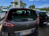 Usata Renault Scénic Luxe 131 CV (96 kW) 2011 Grigio Monovolume