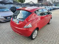 Usata Lancia Ypsilon Silver 69 CV (50 kW) 2012 Rosso Utilitaria