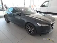 Usata Volvo S90 150 CV (110 kW) 2018 Blu Berlina