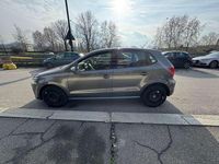 Usata VW Polo Trendline 75 CV (55 kW) 2016 Grigio Berlina