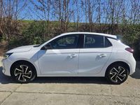 Usata Opel Corsa 101 CV (74 kW) 2025 Bianco Utilitaria