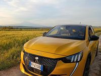 Usata Peugeot 208 GT-line 131 CV (96 kW) 2019 Giallo Utilitaria