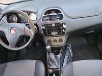 Usata Fiat Punto Lounge 69 CV (50 kW) 2016 Utilitaria