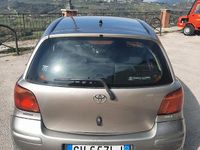 Usata Toyota Yaris 2005 Grigio Berlina