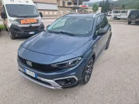 Usata Fiat Tipo Cross 101 CV (74 kW) 2022 Ocean blue Berlina