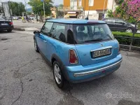 Usata Mini ONE 75 CV (55 kW) 2005 Blu Utilitaria
