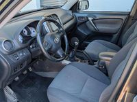 Usata Toyota RAV4 Sol 116 CV (85 kW) 2005 Grigio SUV