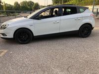 Usata Lancia Delta 120 CV (88 kW) 2011 Bianco Utilitaria