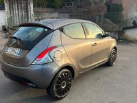 Usata Lancia Ypsilon 2015 Grigio Utilitaria