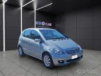 Usata Mercedes A180 Elegance 109 CV (80 kW) 2006 Grigio Berlina