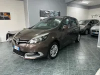 Käytetty Renault Scenic E-Tech XMOD 95 HP (69 kW) 2014 Ruskea Tila-auto