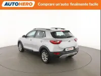 Usata Kia Stonic Style 110 CV (80 kW) 2018 Argento SUV