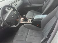 Usata Mercedes E250 136 CV (100 kW) 1999 Grigio Berlina