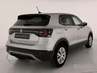 Usata VW T-Cross Style 95 CV (69 kW) 2019 Argento SUV