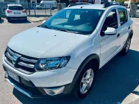 Usata Dacia Sandero Stepway 90 CV (66 kW) 2015 Bianco Berlina
