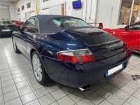 Usata Porsche 911 Carrera 4 Cabriolet 300 CV (220 kW) 2000 Blu Cabrio