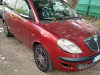 Usata Lancia Ypsilon 60 CV (44 kW) 2004 Rosso Utilitaria