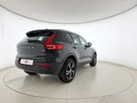 Usata Volvo XC40 Momentum 150 CV (110 kW) 2018 Nero SUV