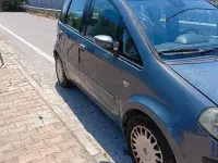 Usata Lancia Musa 90 CV (66 kW) 2006 Bluazzurro Monovolume