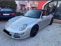 Usata Porsche 997 325 CV (239 kW) 2005 Argento Cabrio