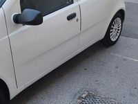 Usata Fiat Punto 77 CV (56 kW) 2010 Bianco Utilitaria