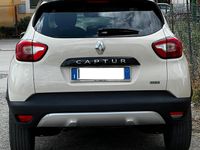 Usata Renault Captur 90 CV (66 kW) 2017 Beige SUV