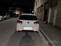 Usata VW Golf VI 140 CV (102 kW) 2011 Bianco Utilitaria