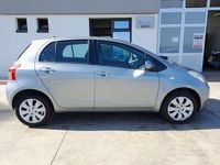 Usata Toyota Yaris Sol 69 CV (50 kW) 2007 Grigio Utilitaria