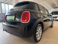 Usata Mini One D 116 CV (85 kW) 2017 Nero Utilitaria