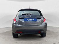 Usata Lancia Ypsilon Silver 69 CV (50 kW) 2022 Antracite metallizzato Utilitaria