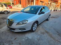 Usata Lancia Delta Gold 119 CV (87 kW) 2013 Argento Utilitaria