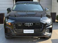 Usata Audi Q8 Comfort 286 CV (210 kW) 2023 Nero mythos SUV
