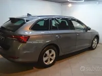 Usata Skoda Octavia Style 150 CV (110 kW) 2022 Grigio scuro Station wagon