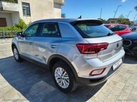 Usata VW T-Roc Life 110 CV (80 kW) 2023 Grigio SUV