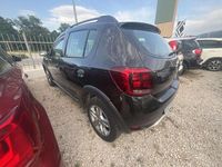 Usata Dacia Sandero Lauréate 90 CV (66 kW) 2017 Nessuno Utilitaria