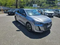 Usata Peugeot 208 Allure 101 CV (74 kW) 2025 Grigio Utilitaria
