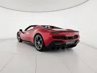 Usata Ferrari 296 663 CV (487 kW) 2025 Rosso Cabrio
