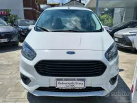 Usata Ford Tourneo Courier S 75 CV (55 kW) 2020 Bianco Monovolume