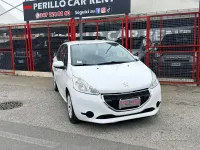 Usata Peugeot 208 Active 68 CV (50 kW) 2014 Bianco Utilitaria