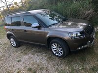 Usata Skoda Yeti 105 CV (77 kW) 2016 Marrone SUV