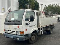 Usata Nissan Cabstar 106 CV (77 kW) 2001 Bianco Pick-up
