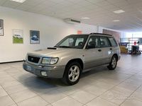 Usata Subaru Forester 170 CV (125 kW) 1999 Grigio SUV
