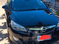 Usata Opel Astra 125 CV (91 kW) 2011 Nero Berlina