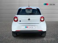 Usata Smart ForFour Electric Drive Passion 41 kW (56 CV) 2021 Bianco Berlina
