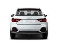 Nuova Audi A1 Ambiente 116 CV (85 kW) 2026 Bianco ghiacciaio metallizzato nero mito SUV
